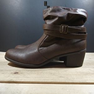 American eagle booties sz 11
